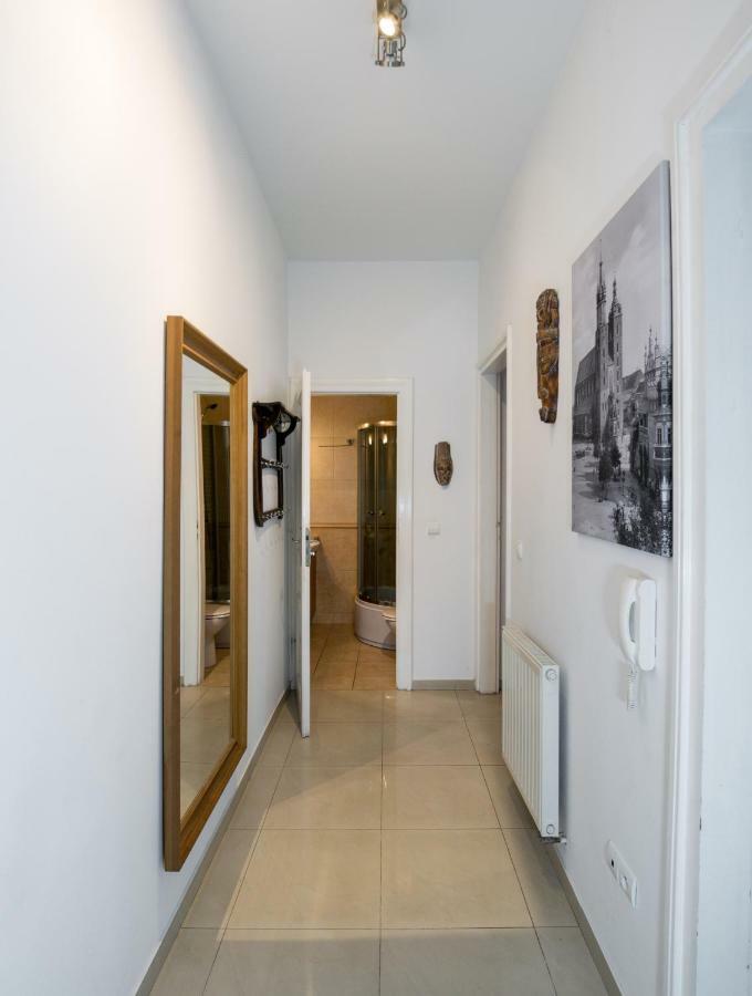 Cichy Apartament Obok Wawelu Tarlowska คราคูฟ ภายนอก รูปภาพ